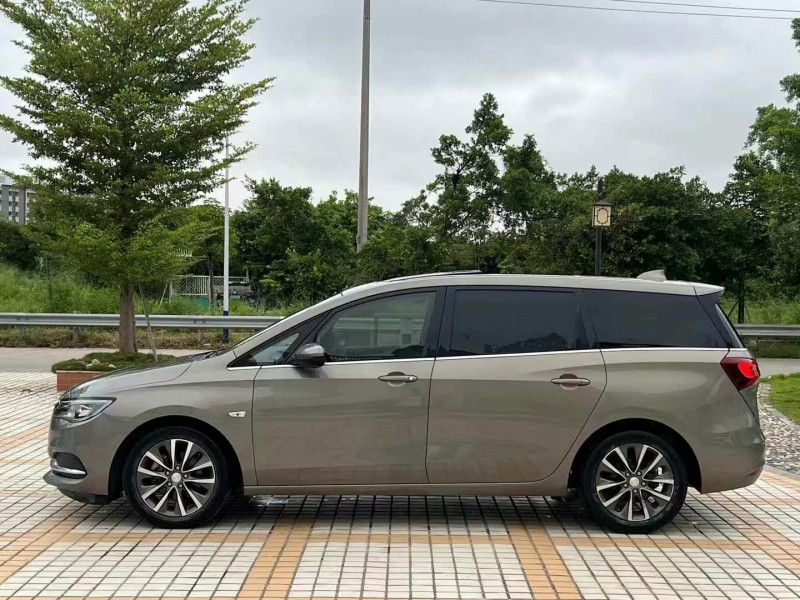 汕頭19年別克GL63