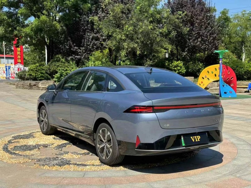 青島23年小鵬汽車P57