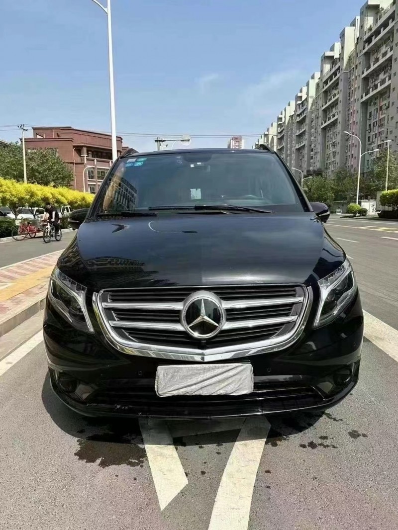 保定18年奔驰威霆1