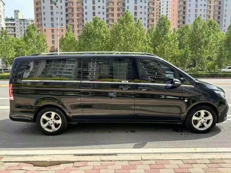 保定18年奔驰威霆2