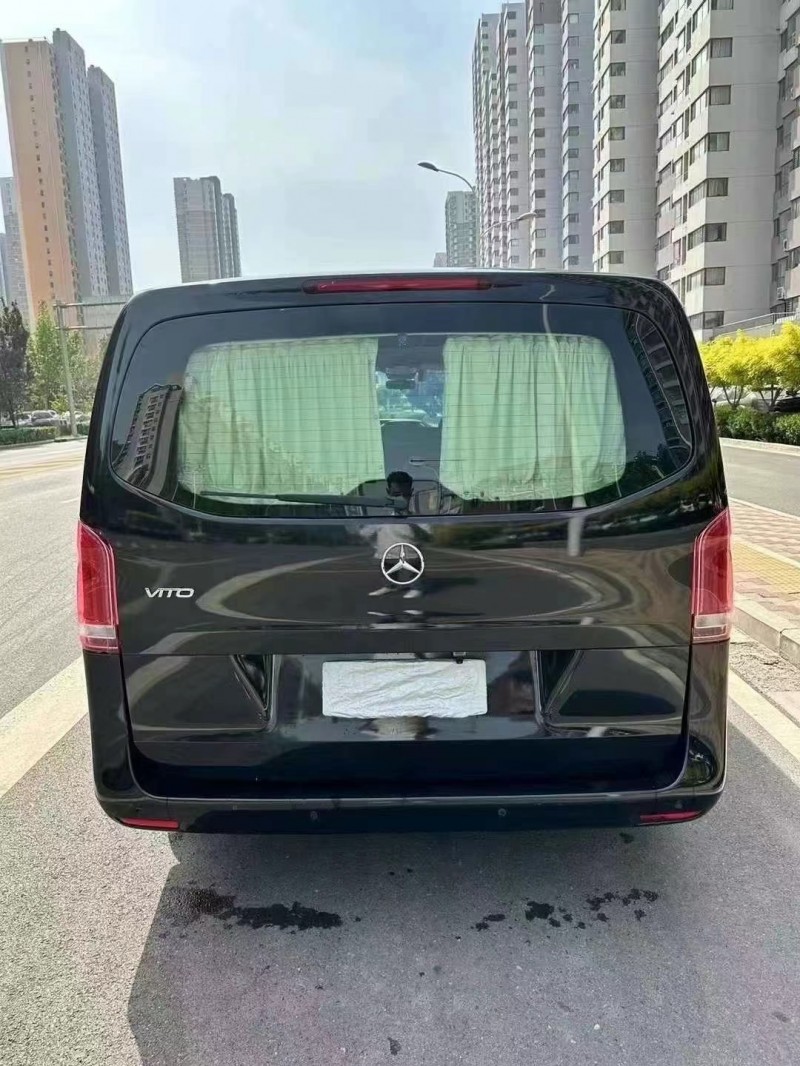 保定18年奔驰威霆5