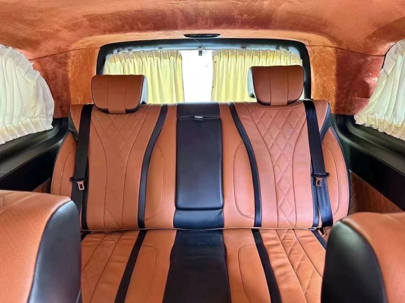 保定18年奔驰威霆6