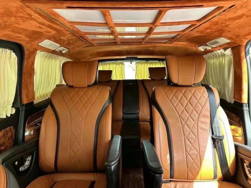 保定18年奔驰威霆8