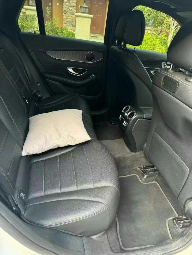 保定17年奔驰GLC7