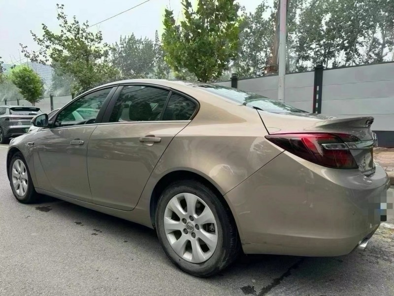 保定14年别克君威8