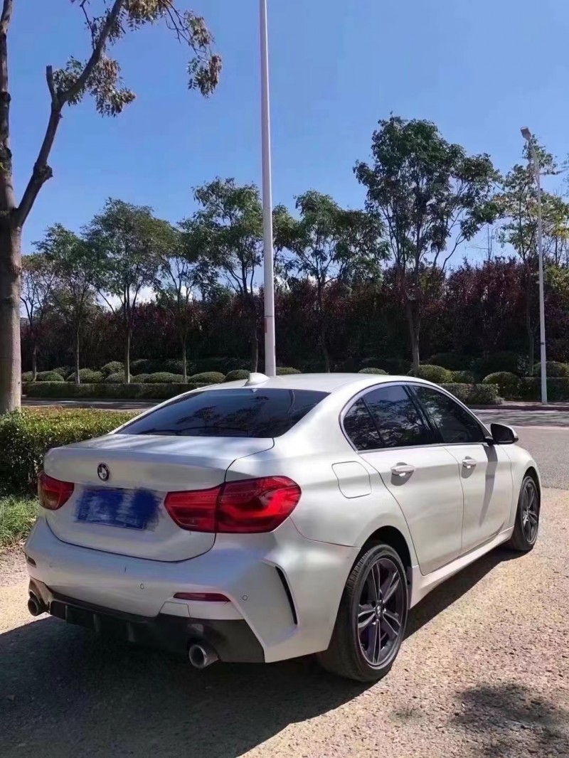 济南21年宝马1系4