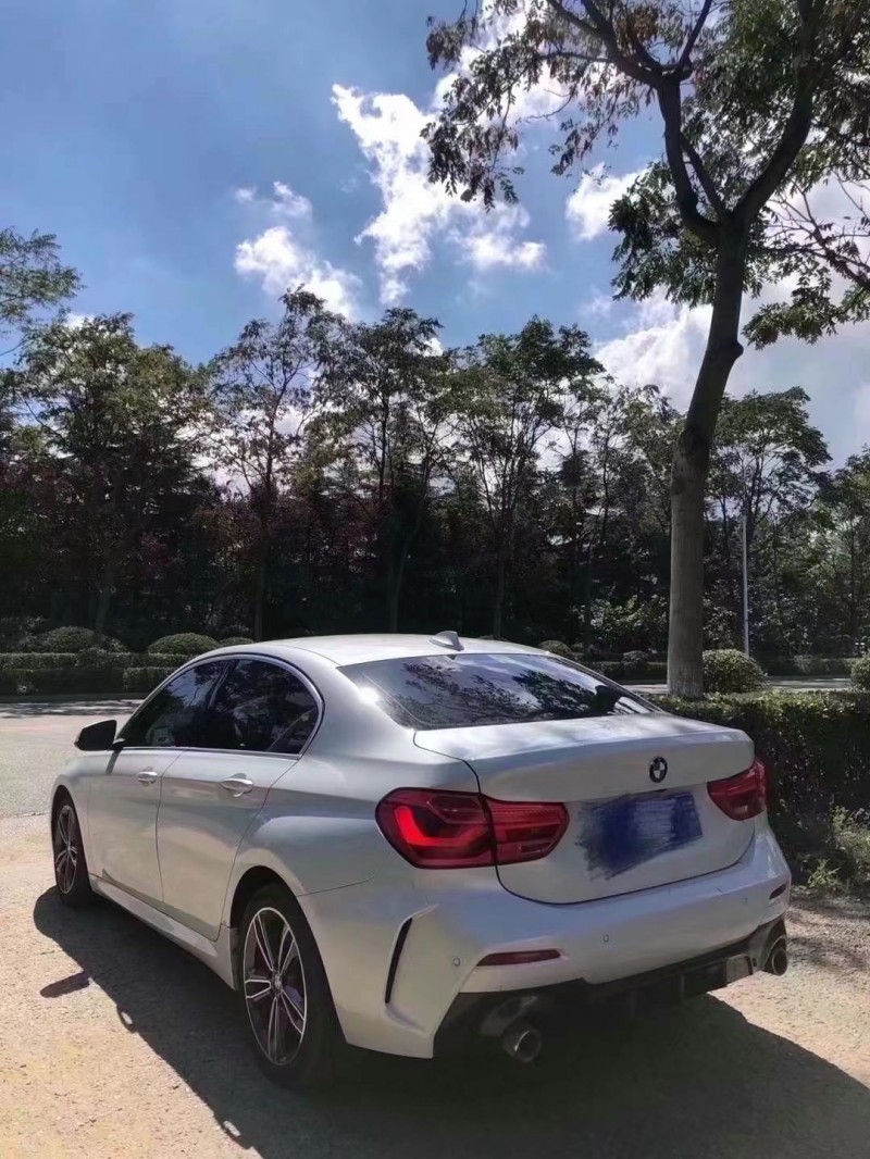 济南21年宝马1系7