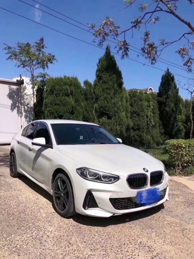 济南21年宝马1系9