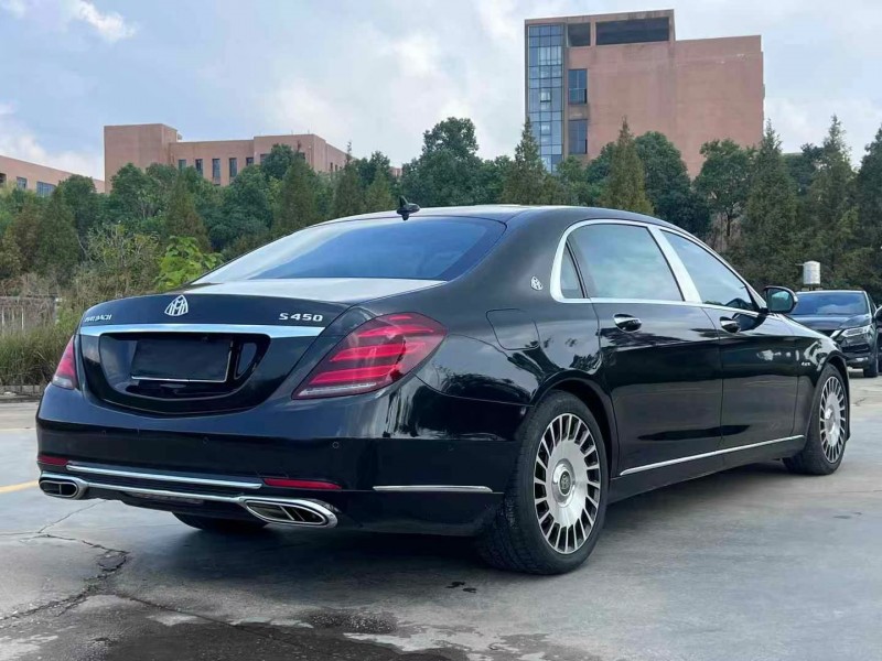 益阳19年奔驰迈巴赫S级8