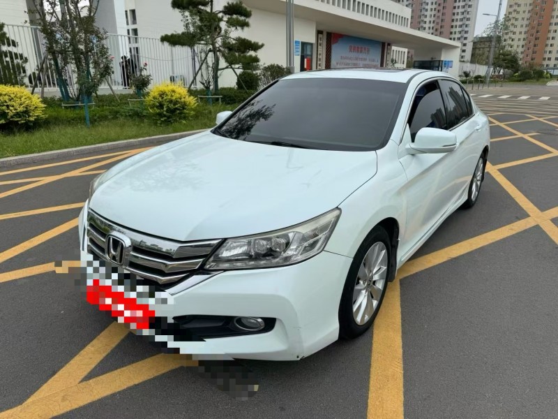 济宁14年本田雅阁2