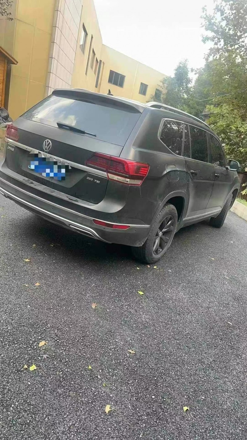 成都22年大众途昂4