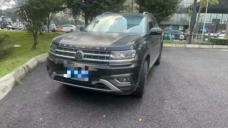 成都22年大众途昂9