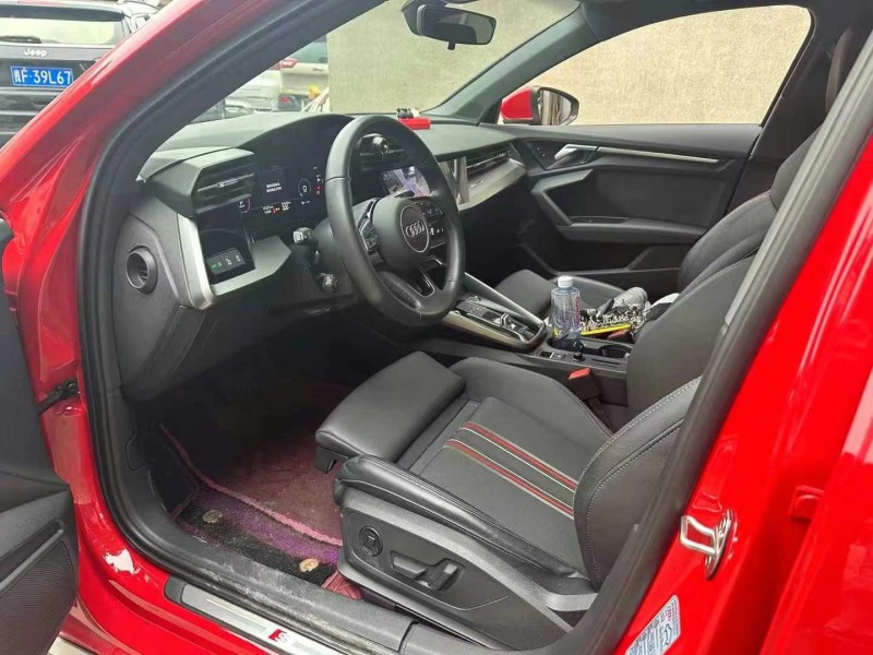 成都21年奥迪A38