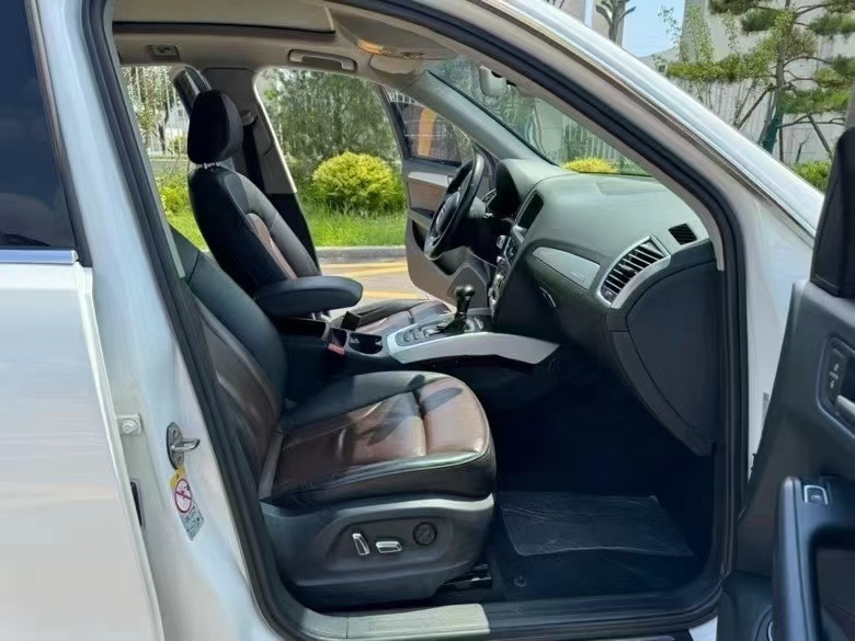 济宁16年奥迪Q55