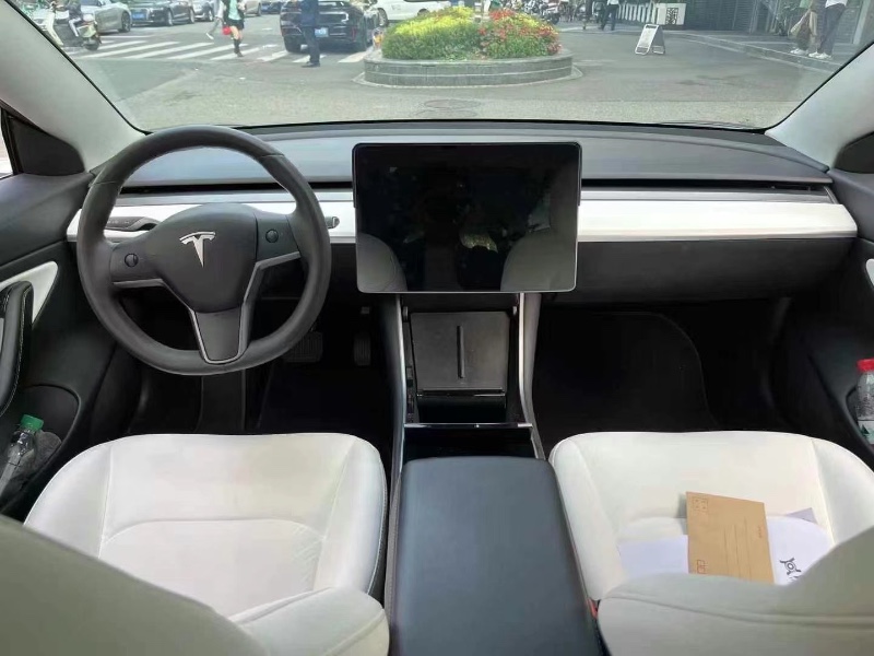 成都20年特斯拉MODEL 36