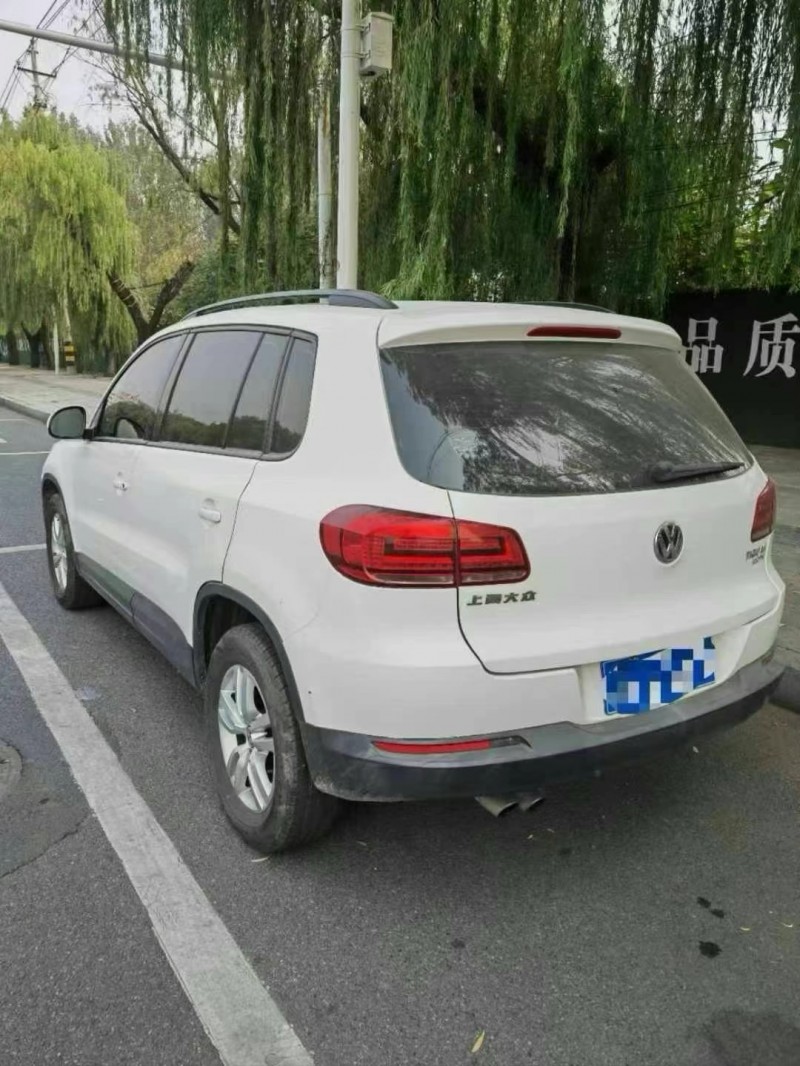 广州16年大众途观7