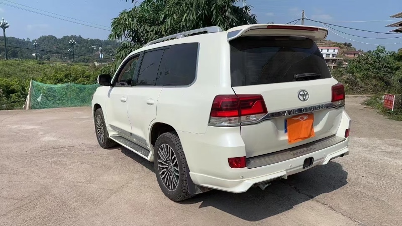 成都19年丰田兰德酷路泽7