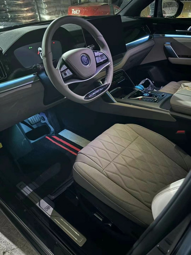 保定24年比亚迪唐4