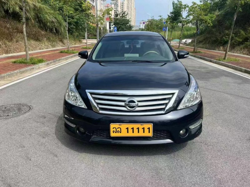南寧12年日產天籟1