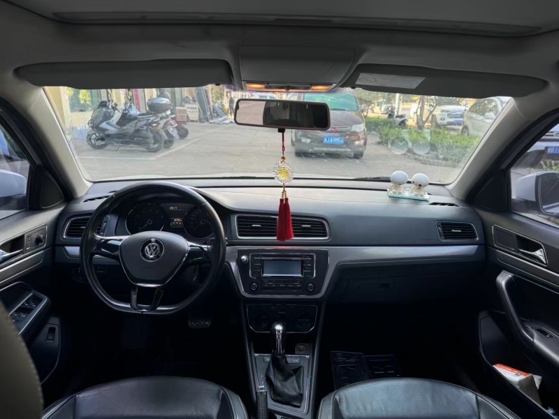 武汉16年大众朗逸9