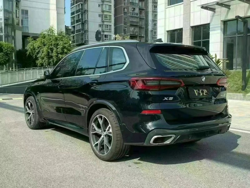 重慶20年寶馬X56