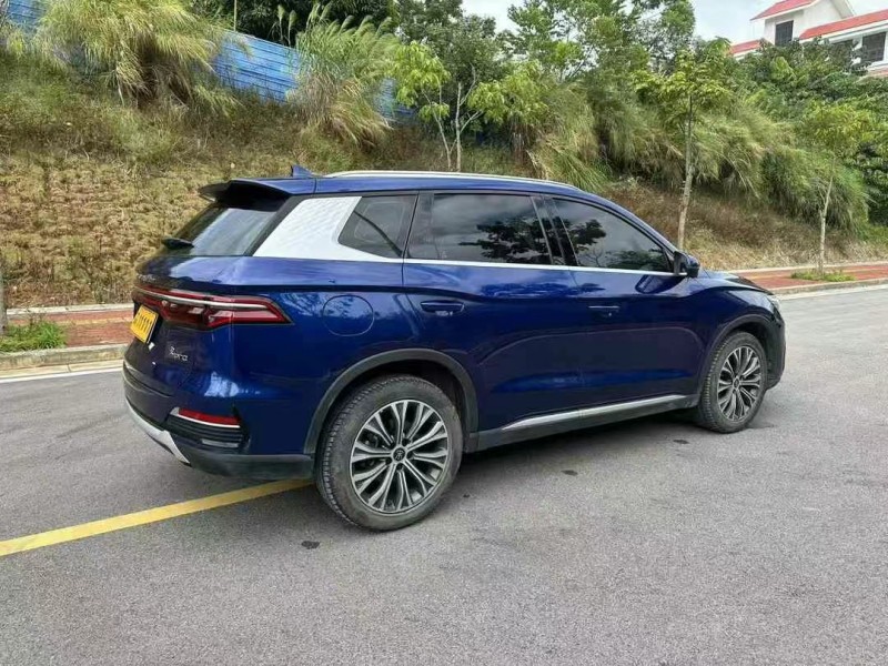 南寧23年比亞迪宋7