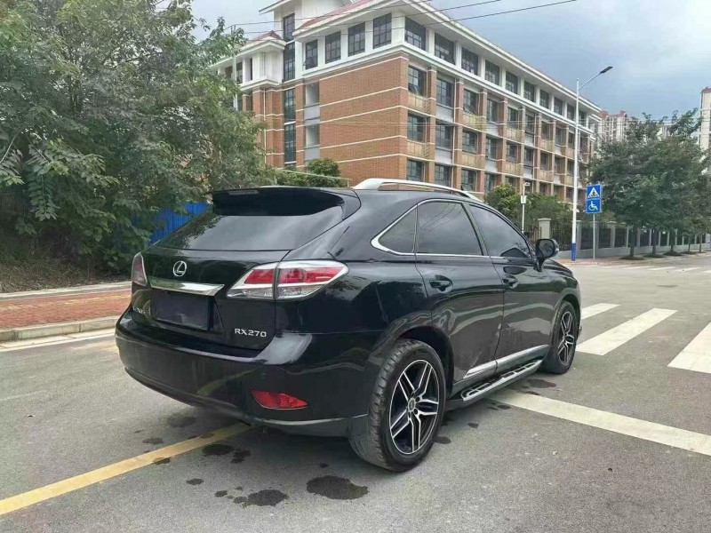 南寧13年雷克薩斯RX8