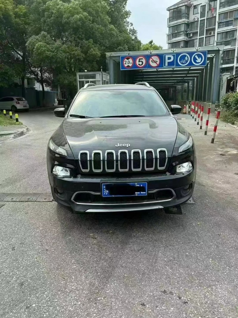 淮安20年Jeep自由光1
