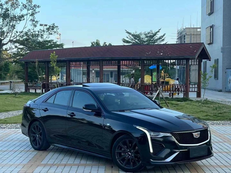 汕頭20年凱迪拉克CT42