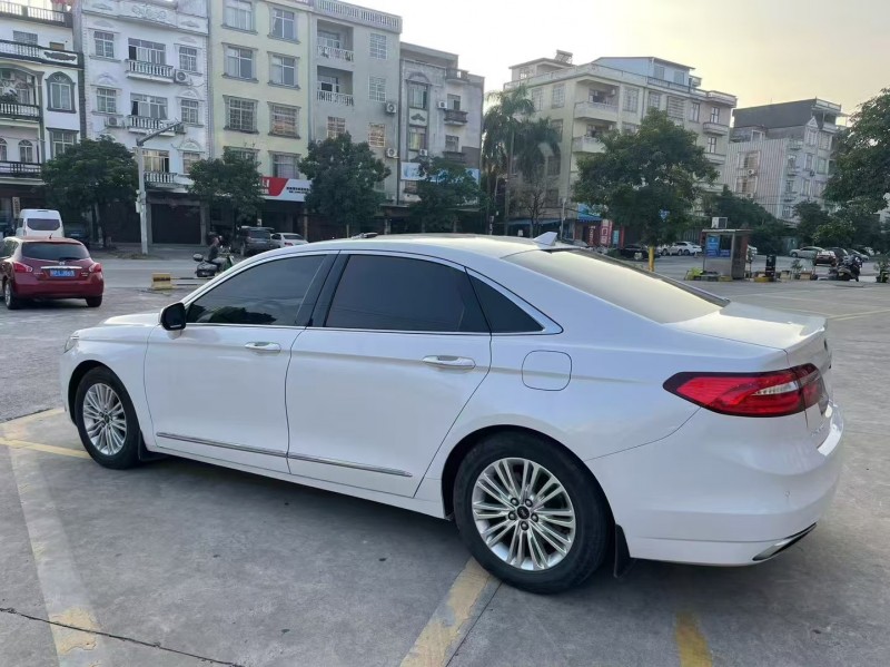 防城港17年福特金牛座7