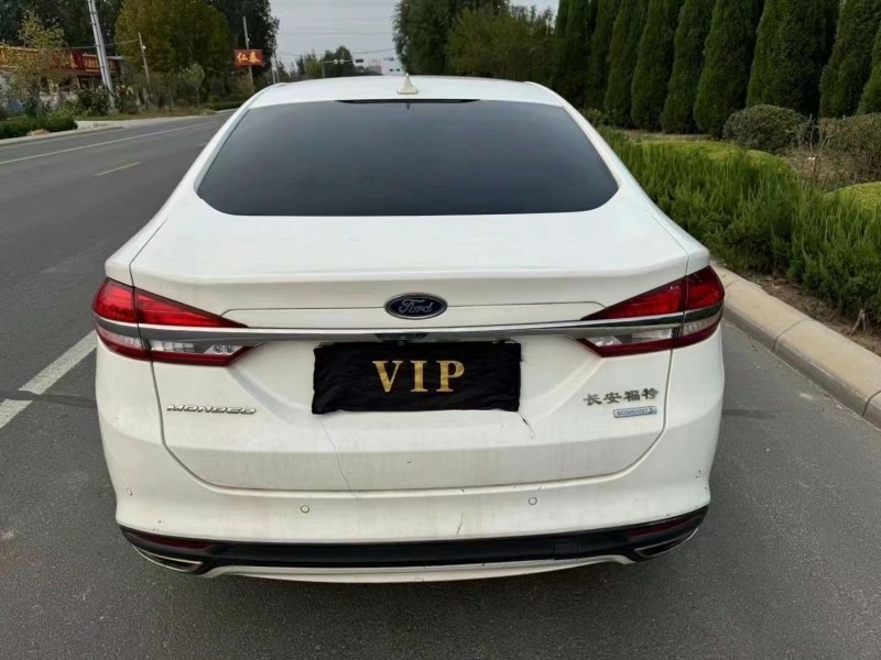 济宁17年福特蒙迪欧5