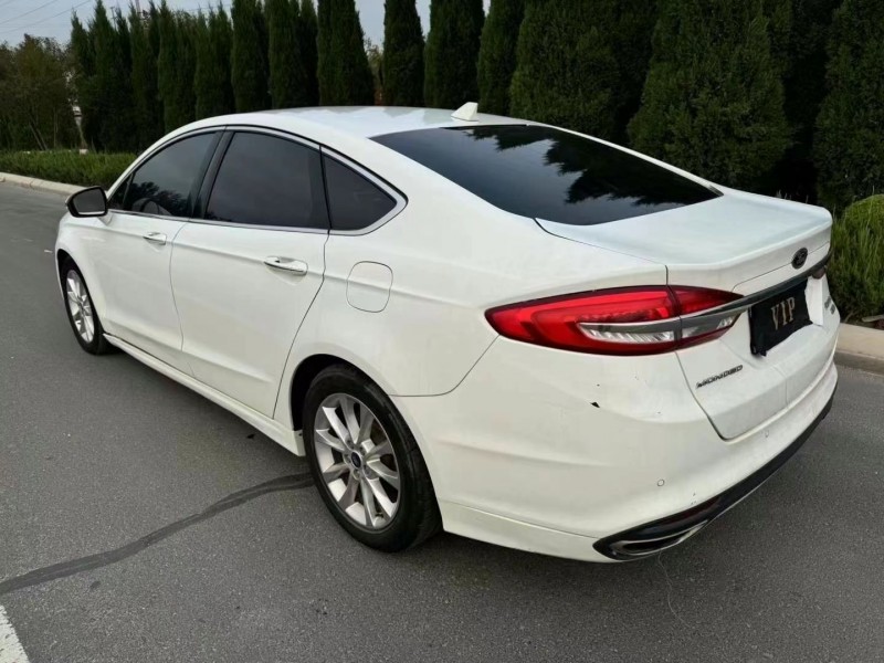 济宁17年福特蒙迪欧6