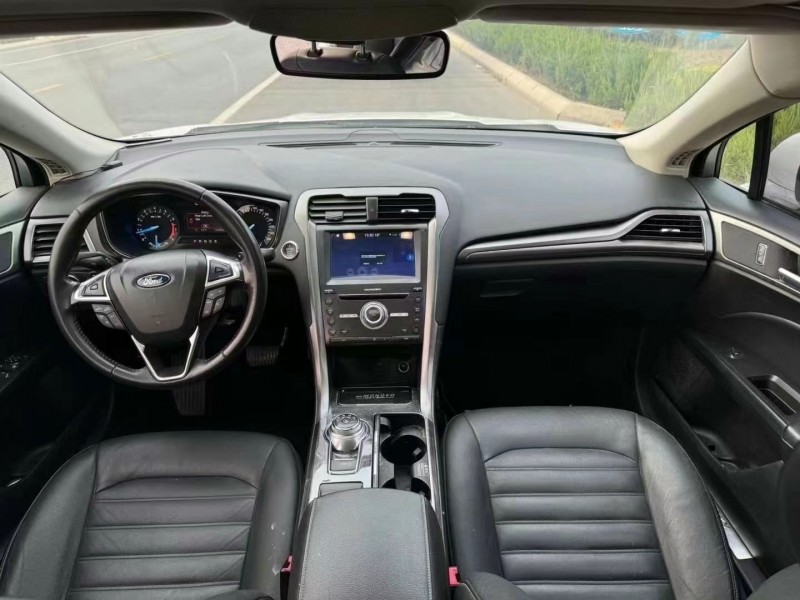 济宁17年福特蒙迪欧7