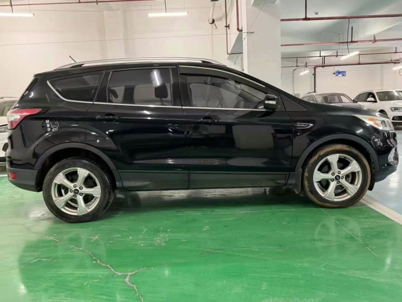 邵阳17年福特翼虎5