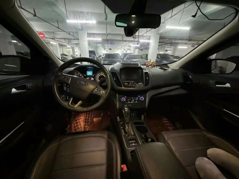 邵阳17年福特翼虎8