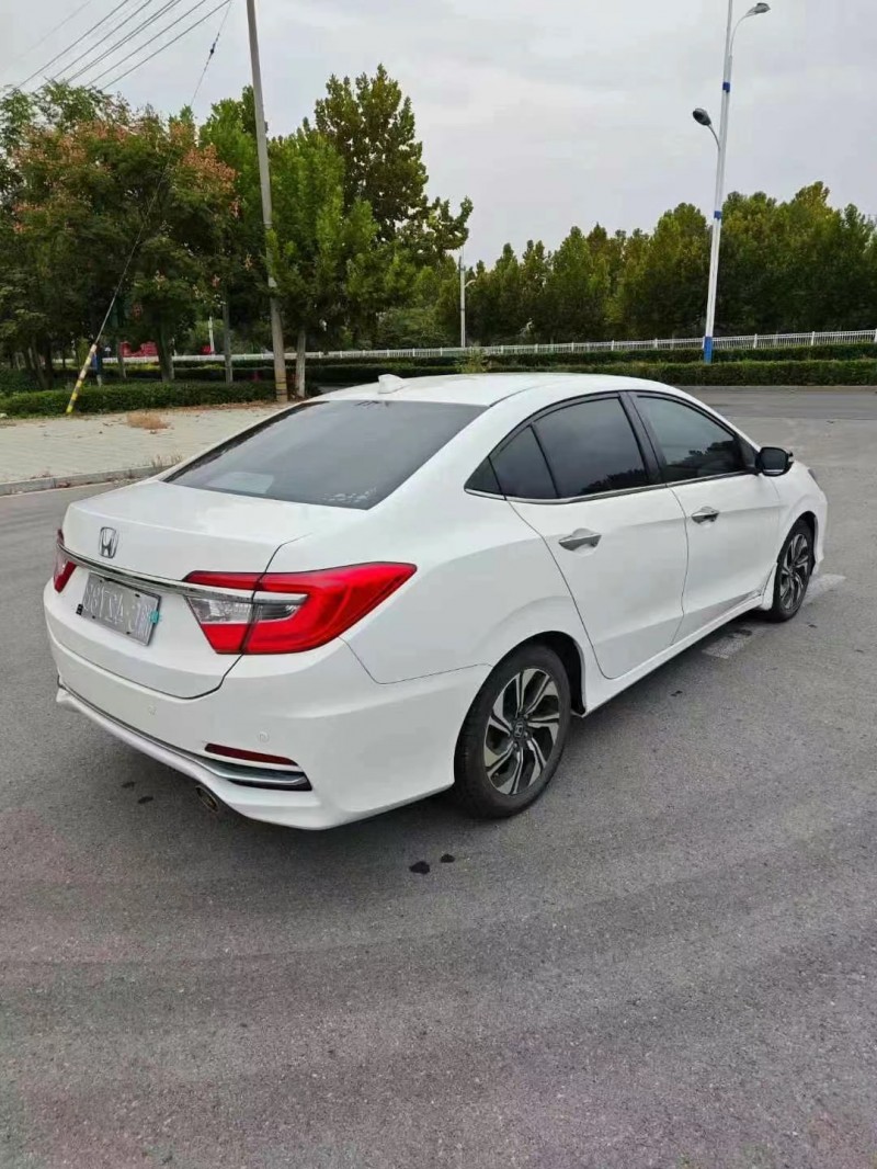 济宁18年本田凌派3