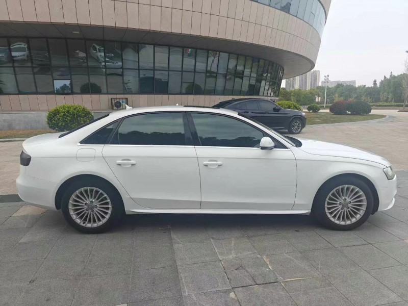 武汉16年奥迪A4L2