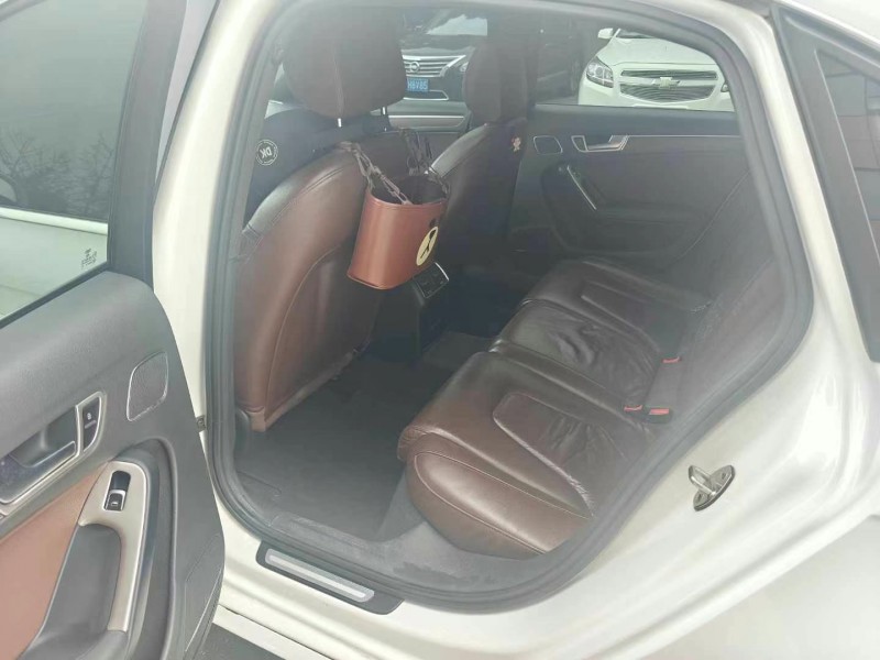 武汉16年奥迪A4L5