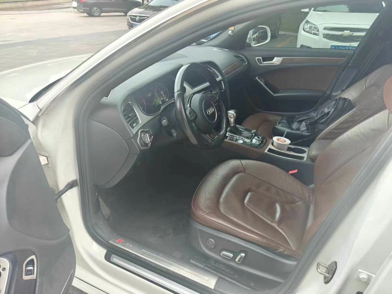 武汉16年奥迪A4L7