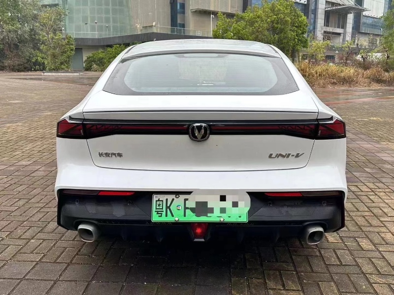 广州23年长安汽车UNI-V2