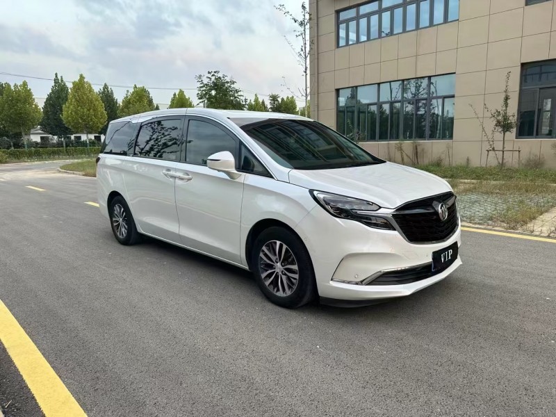 徐州22年别克GL82