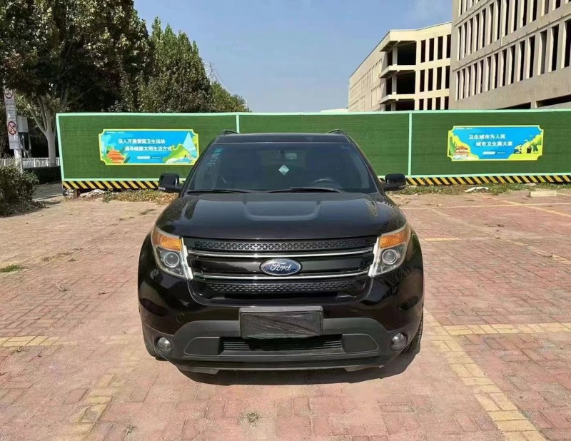 青岛14年福特探险者1