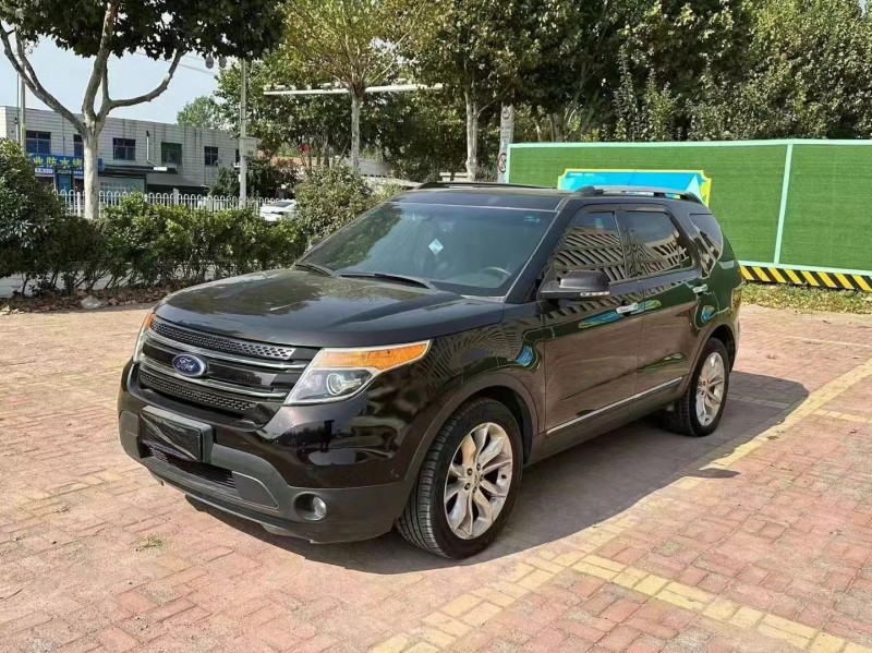 青岛14年福特探险者3