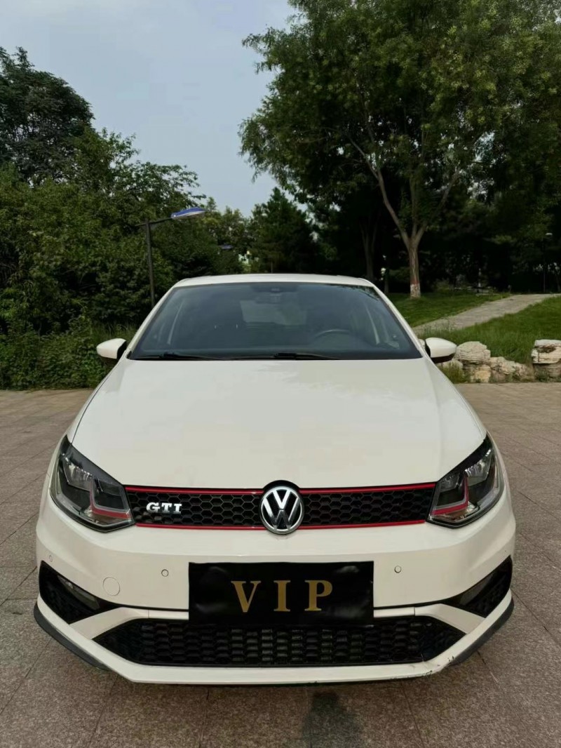 邢台15年大众polo1