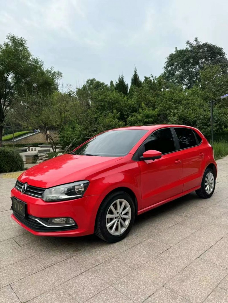 邢台16年大众polo2