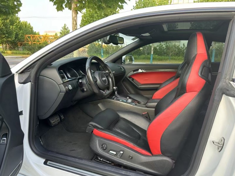 徐州15年奥迪RS56