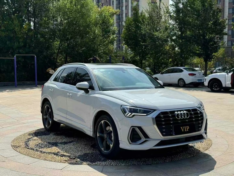 青岛23年奥迪Q33