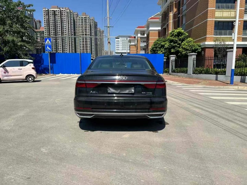南寧19年奧迪A8L9