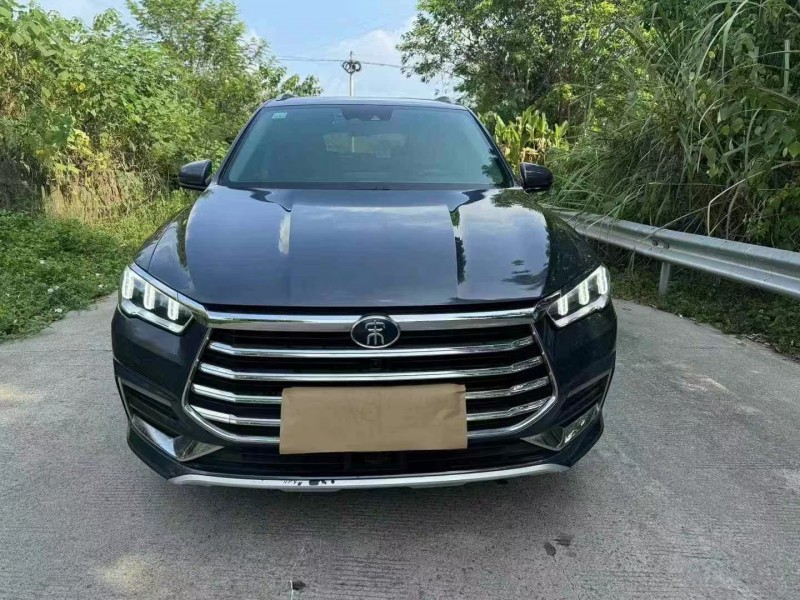 成都21年比亚迪宋1