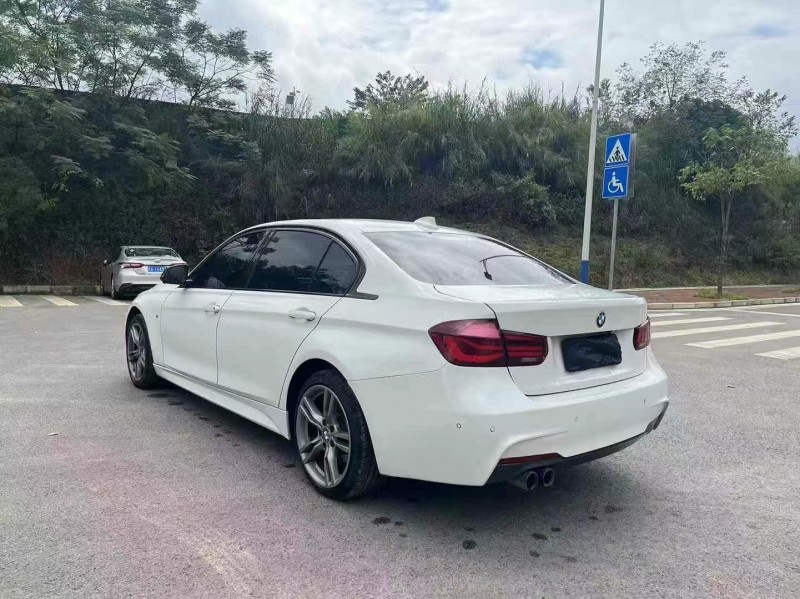 南宁18年宝马3系8